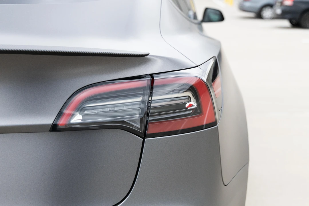 2023 Tesla Model 3 - Image 16 of 31