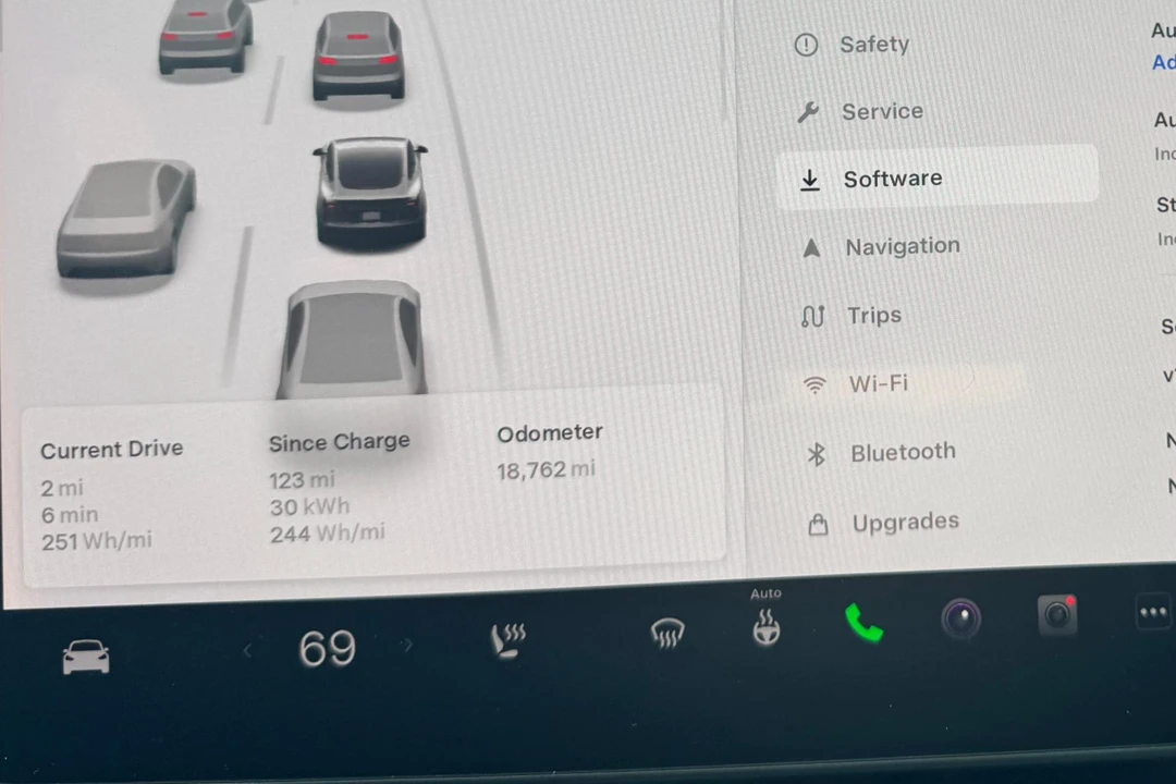2023 Tesla Model 3 - Image 26 of 31