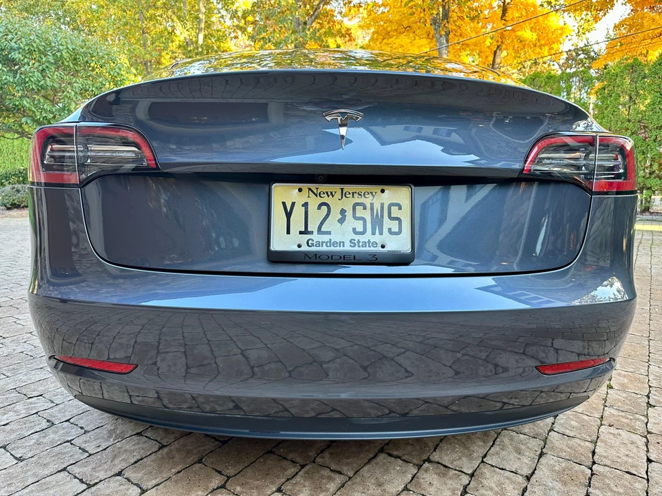 2023 Tesla Model 3 - Image 28 of 31
