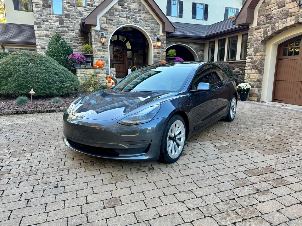 2023 Tesla Model 3 - Image 6 of 31