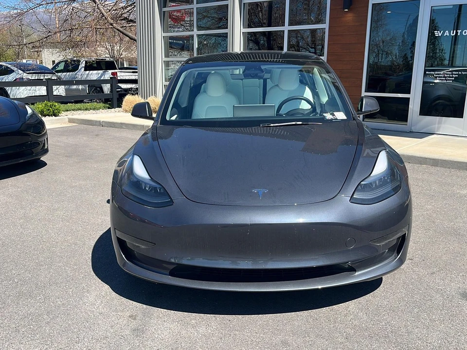2023 Tesla Model 3 - Image 3 of 21