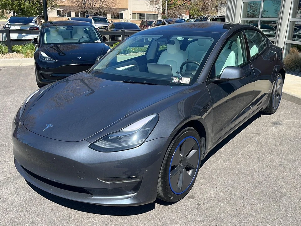2023 Tesla Model 3 - Image 4 of 21
