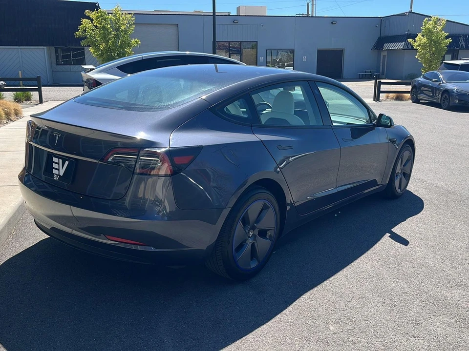 2023 Tesla Model 3 - Image 8 of 21