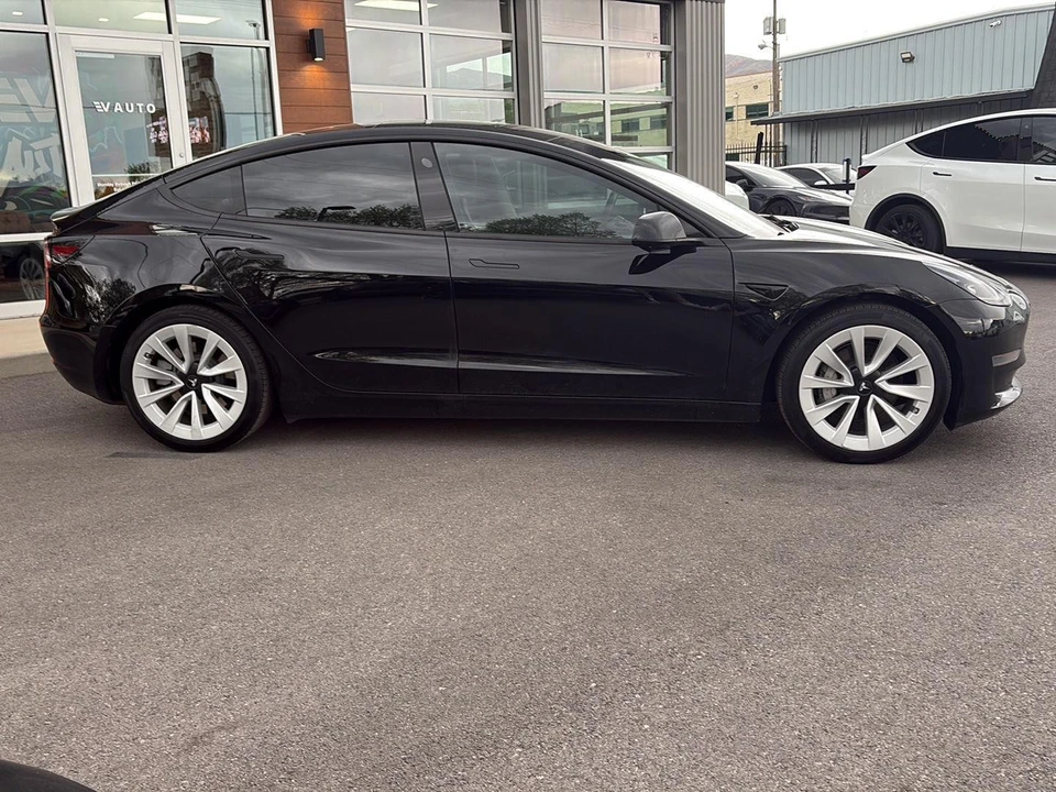 2023 Tesla Model 3 - Image 9 of 27