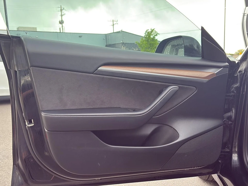 2023 Tesla Model 3 - Image 11 of 27