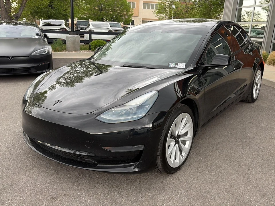 2023 Tesla Model 3 - Image 4 of 21