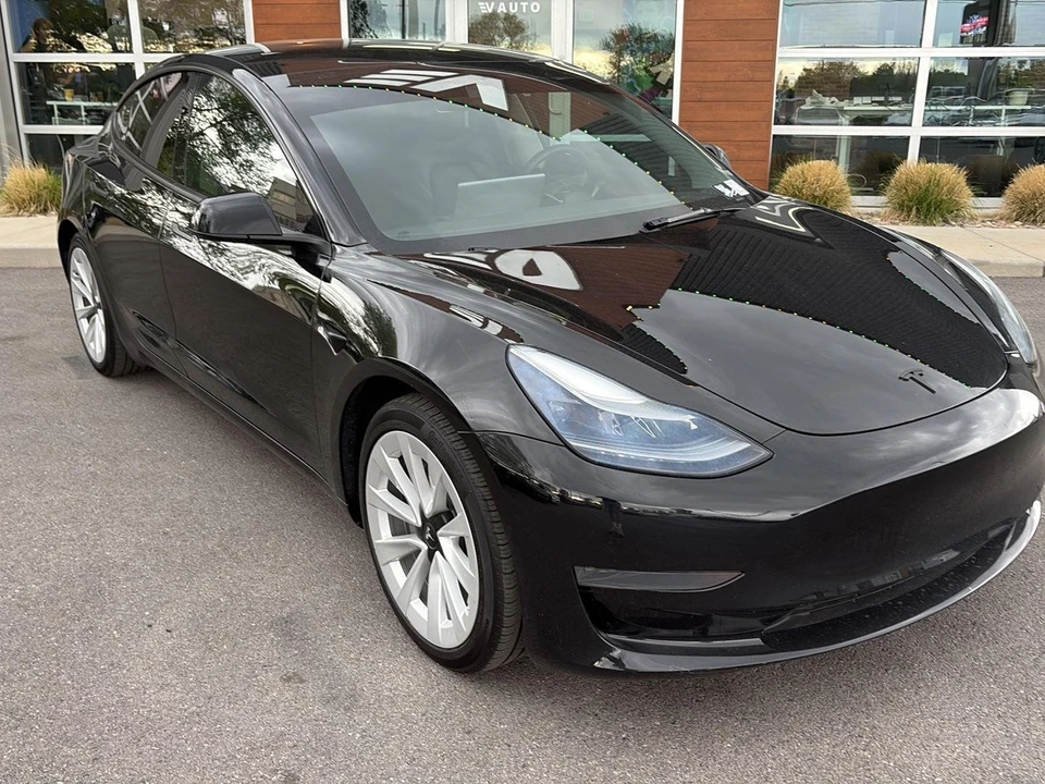 2023 Tesla Model 3 - Image 2 of 27