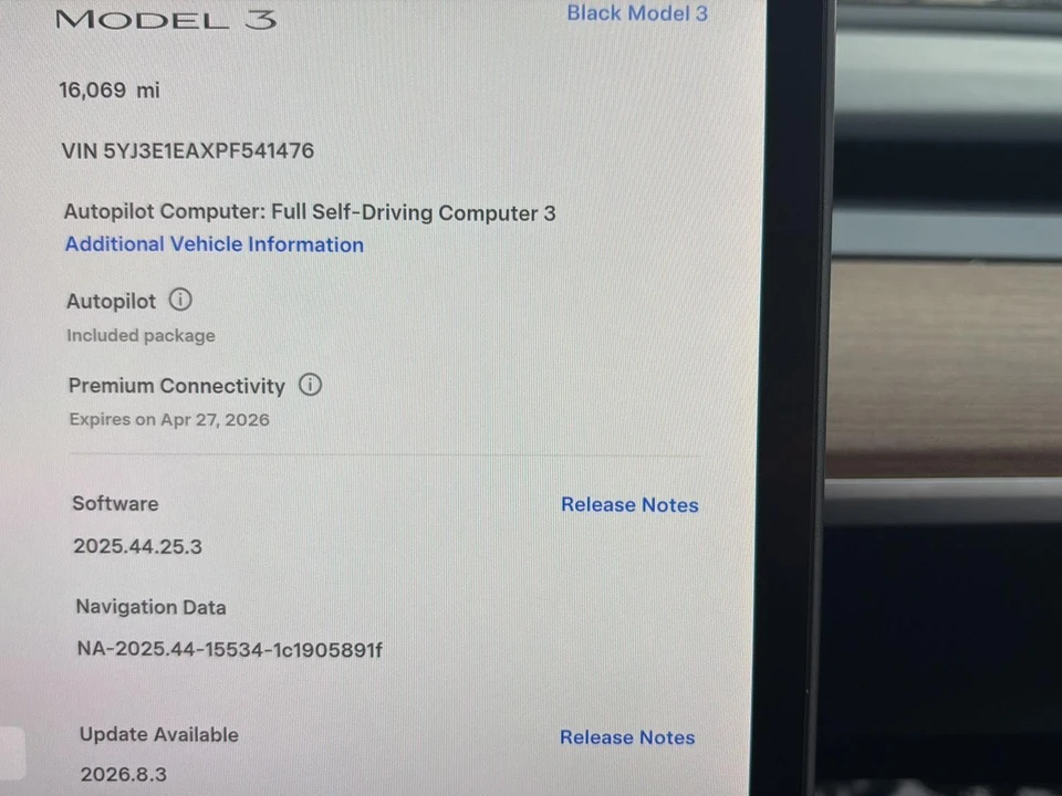 2023 Tesla Model 3 - Image 25 of 27