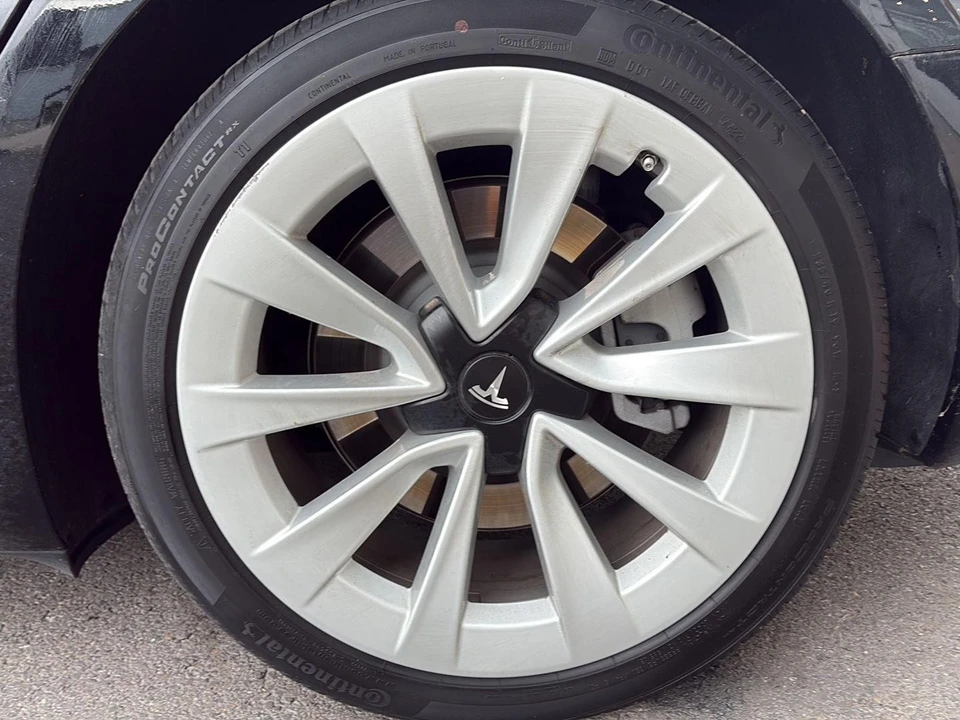 2023 Tesla Model 3 - Image 10 of 27