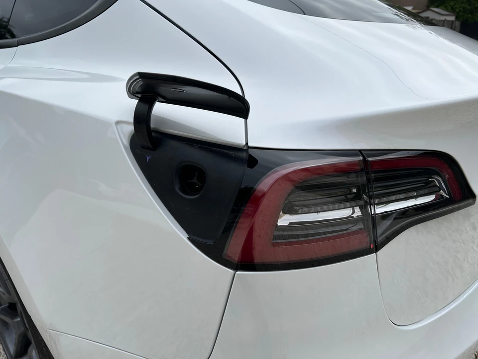 2023 Tesla Model 3 - Image 29 of 31