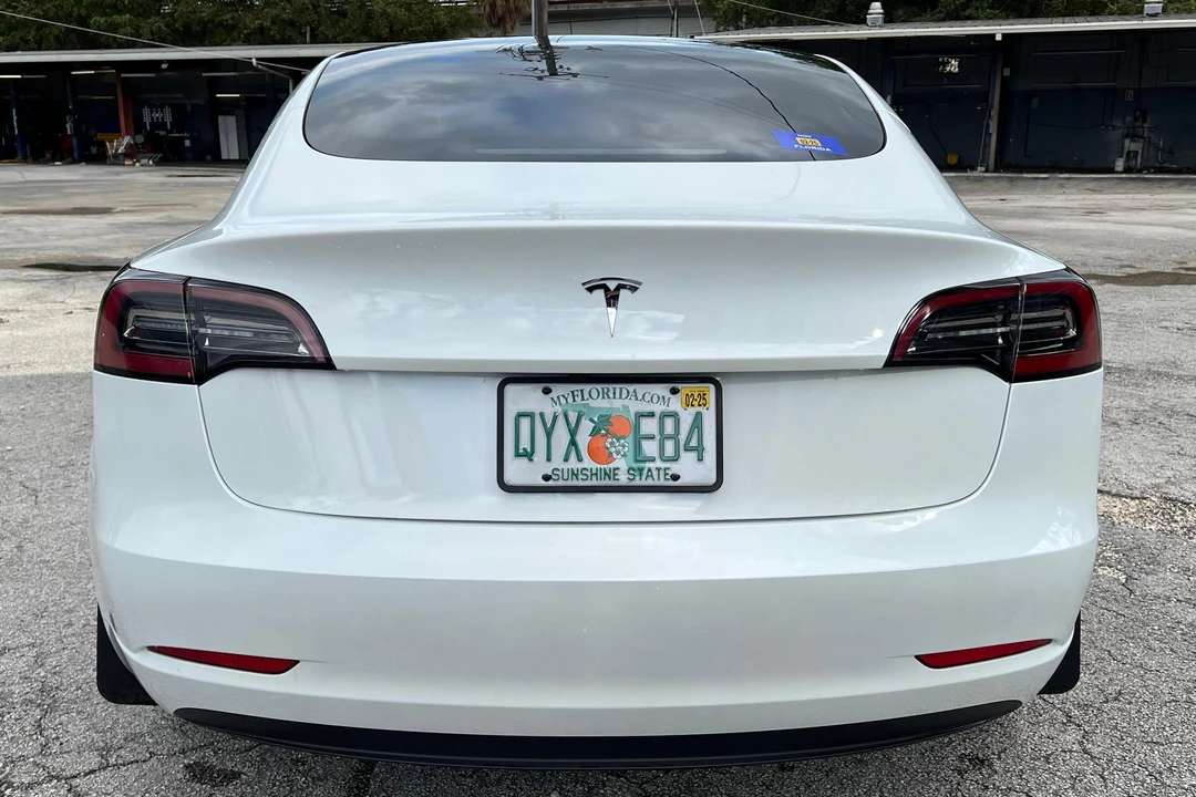 2023 Tesla Model 3 - Image 5 of 31