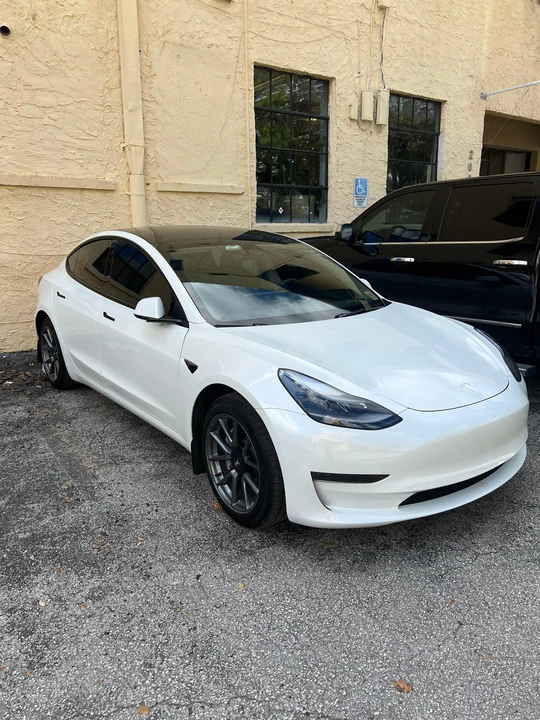 2023 Tesla Model 3 - Image 19 of 31