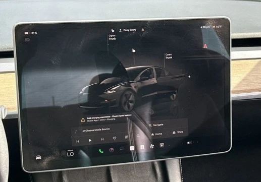 2023 Tesla Model 3 - Image 8 of 12