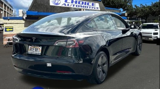 2023 Tesla Model 3 - Image 4 of 12