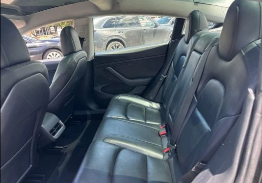 2023 Tesla Model 3 - Image 11 of 12