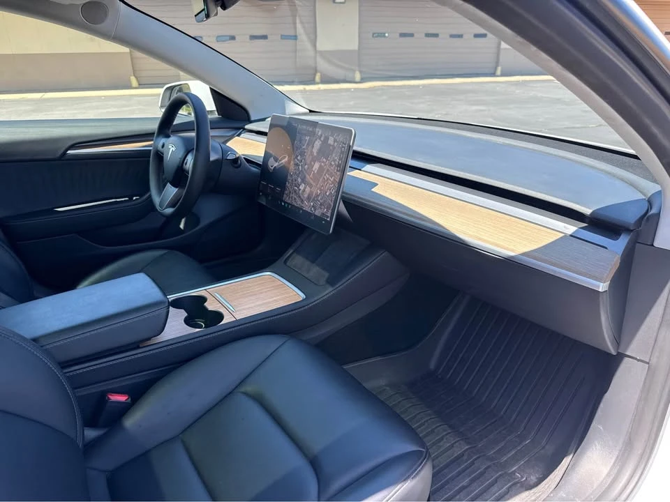 2023 Tesla Model 3 - Image 17 of 19