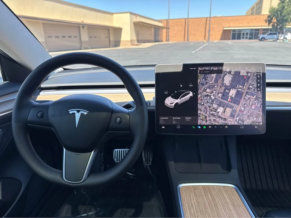 2023 Tesla Model 3 - Image 16 of 19