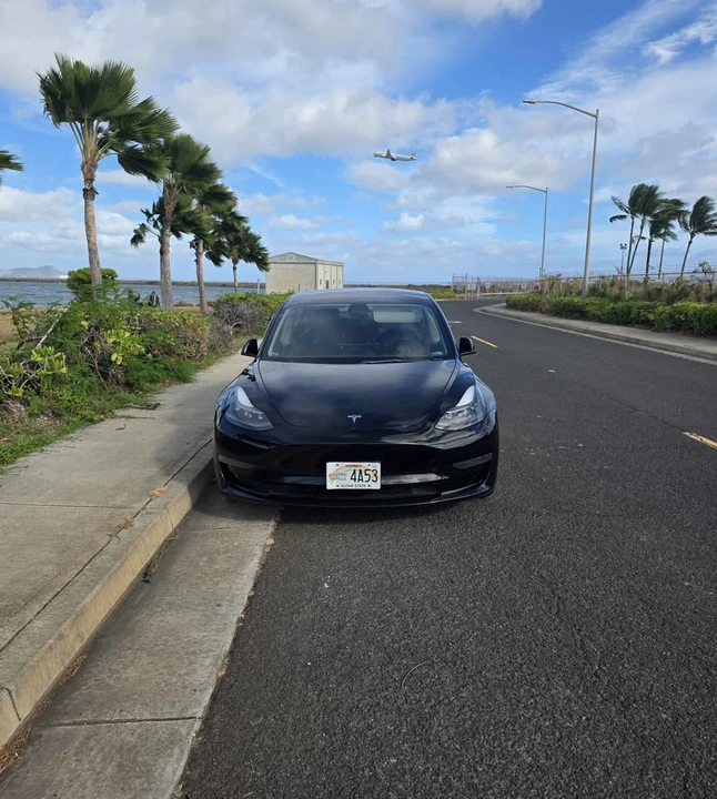2023 Tesla Model 3 - Image 4 of 16