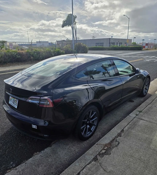 2023 Tesla Model 3 - Image 8 of 16