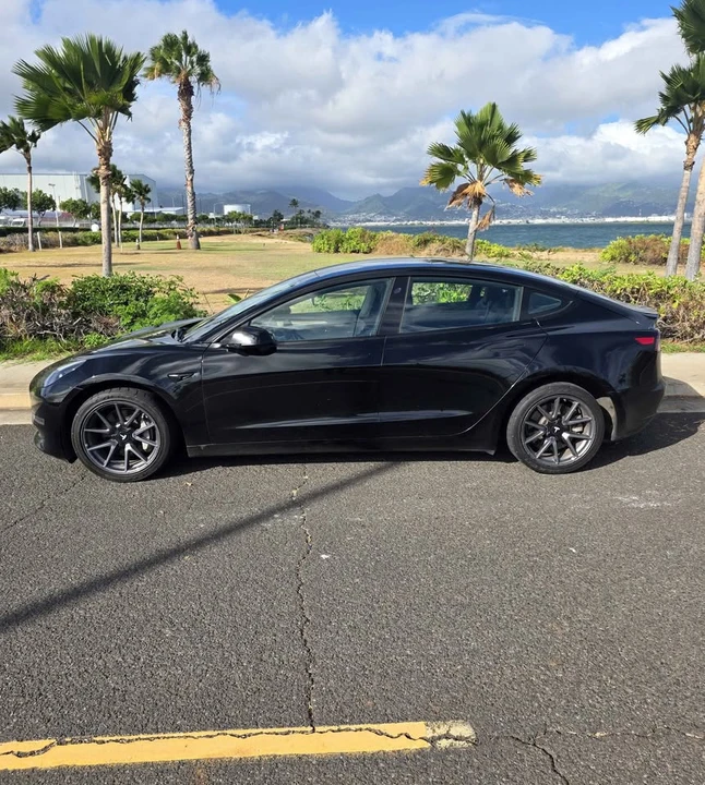 2023 Tesla Model 3 - Image 11 of 16