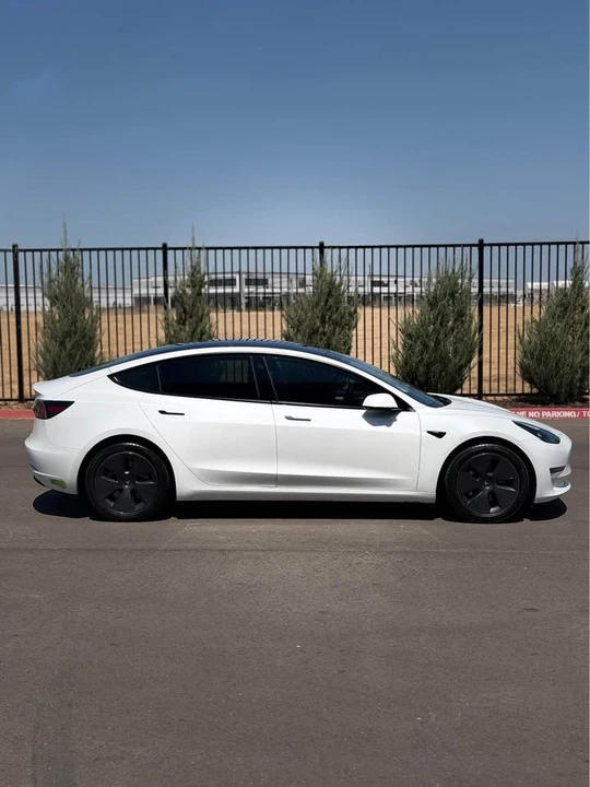 2023 Tesla Model 3 - Image 7 of 16