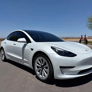 2023 Tesla Model 3 RWD