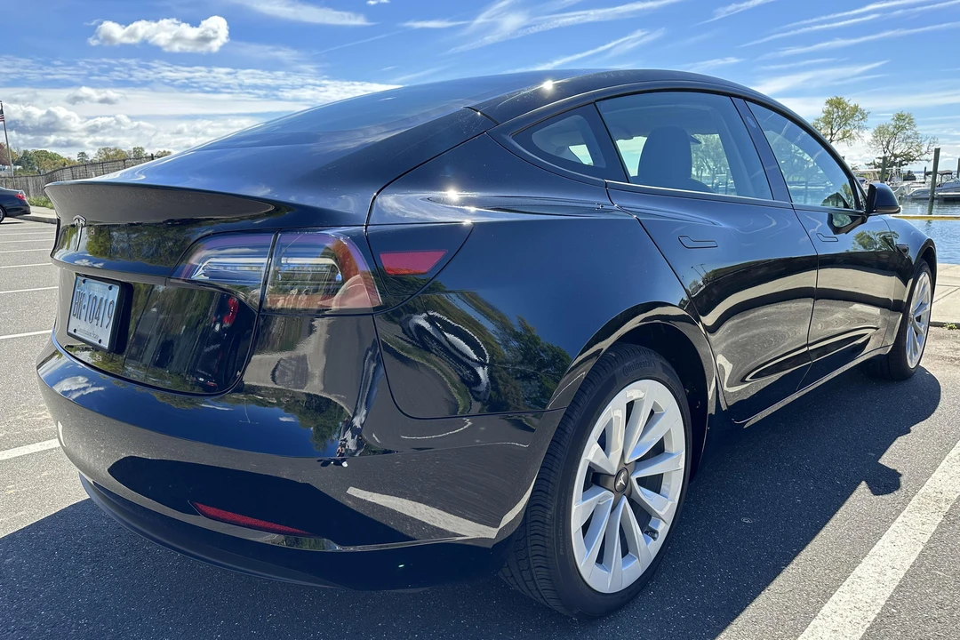 2023 Tesla Model 3 - Image 4 of 31
