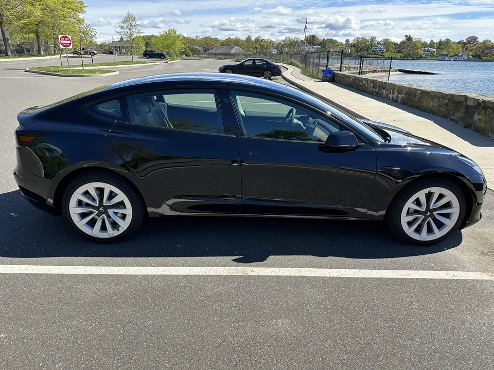 2023 Tesla Model 3 - Image 15 of 31