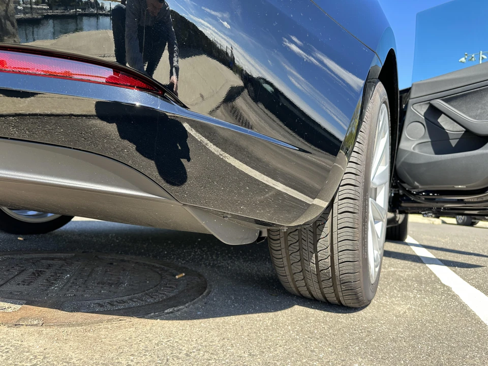 2023 Tesla Model 3 - Image 29 of 31