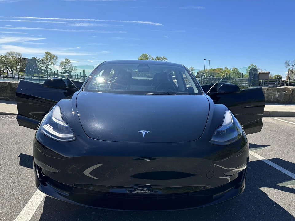 2023 Tesla Model 3 - Image 18 of 31