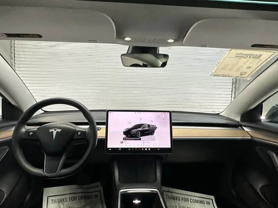 2023 Tesla Model 3 - Image 10 of 13