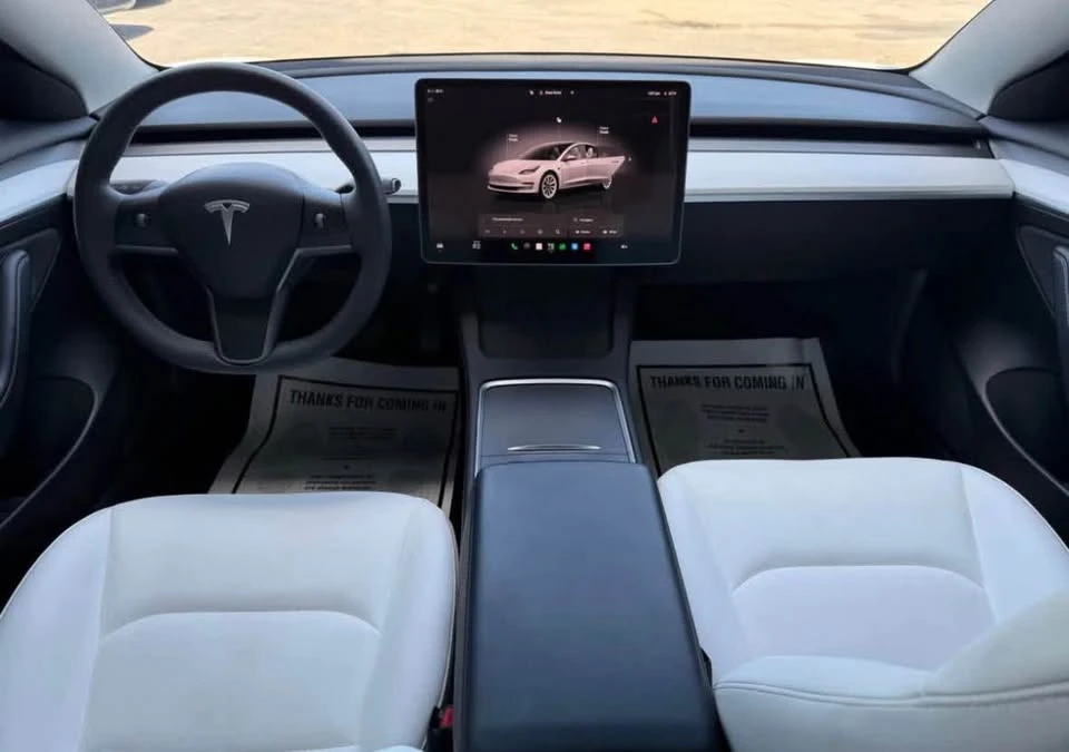 2023 Tesla Model 3 - Image 9 of 12
