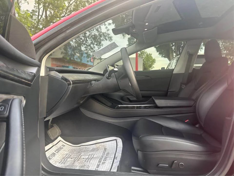 2023 Tesla Model 3 - Image 9 of 11