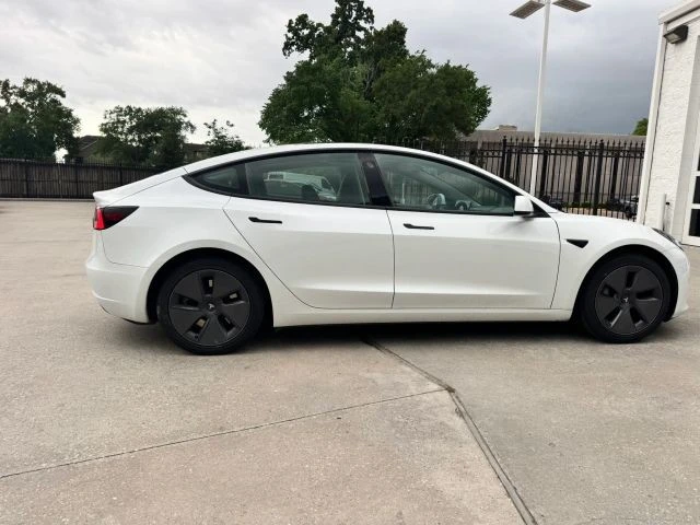 2023 Tesla Model 3 - Image 5 of 8