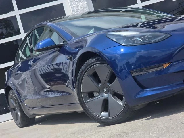 2023 Tesla Model 3 - Image 12 of 31