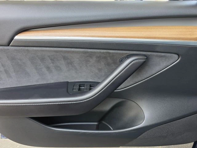 2023 Tesla Model 3 - Image 24 of 31