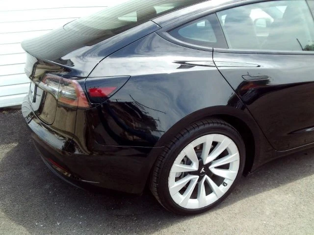 2023 Tesla Model 3 - Image 10 of 21