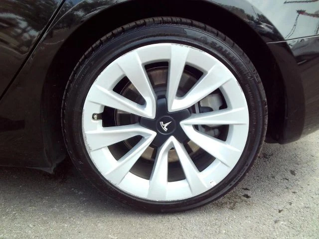 2023 Tesla Model 3 - Image 16 of 21