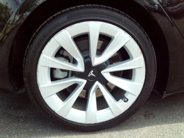 2023 Tesla Model 3 - Image 17 of 21