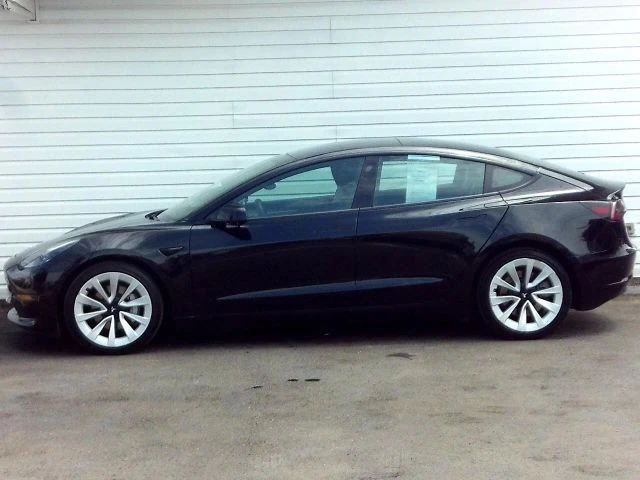 2023 Tesla Model 3 - Image 3 of 21