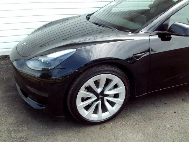 2023 Tesla Model 3 - Image 4 of 21