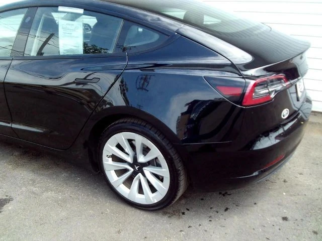 2023 Tesla Model 3 - Image 5 of 21