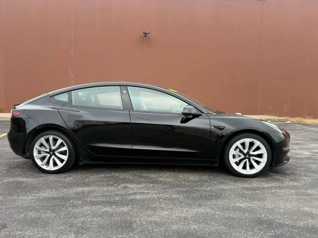 2023 Tesla Model 3 - Image 4 of 19