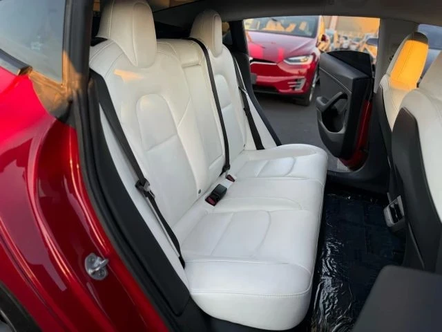 2023 Tesla Model 3 - Image 11 of 12