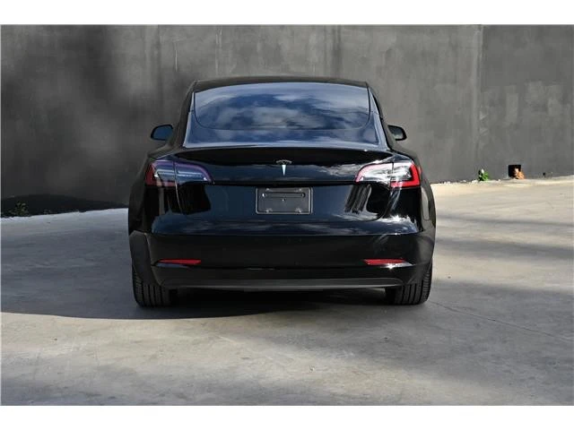 2023 Tesla Model 3 - Image 5 of 21
