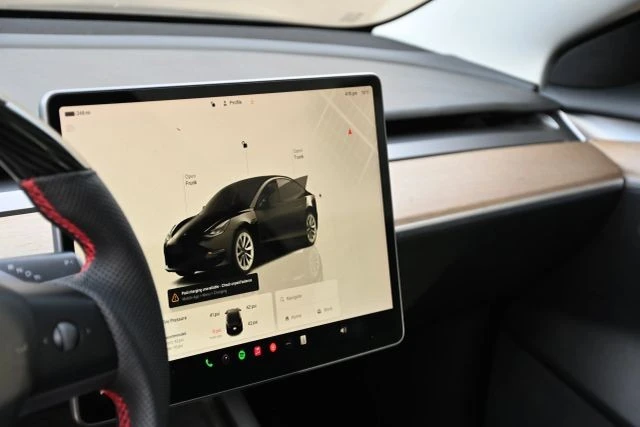 2023 Tesla Model 3 - Image 13 of 21