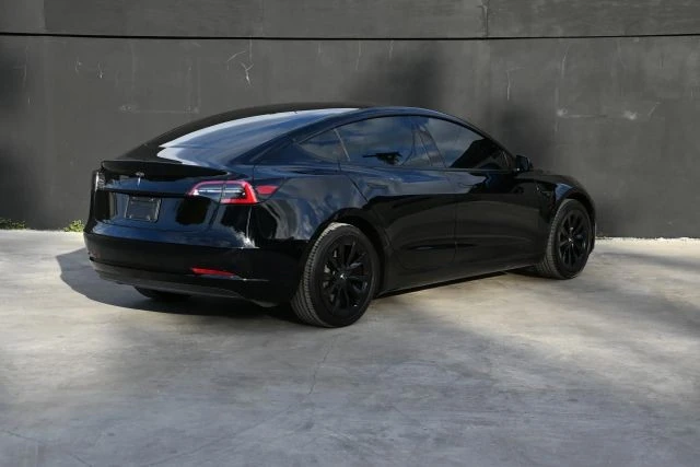 2023 Tesla Model 3 - Image 4 of 21