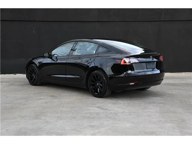 2023 Tesla Model 3 - Image 4 of 21