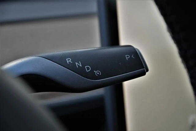 2023 Tesla Model 3 - Image 17 of 21