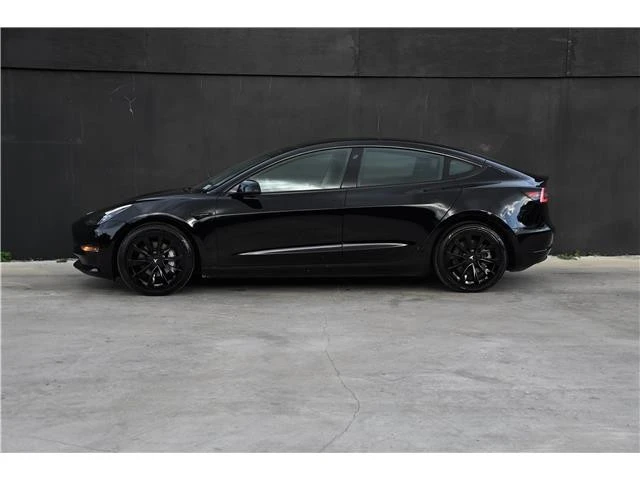 2023 Tesla Model 3 - Image 8 of 21